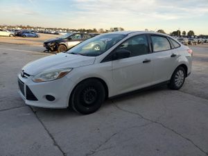 Ford Focus S 2.0L 4 2012
