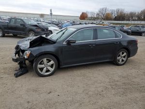 Volkswagen Passat SE 2.5L 5 2012