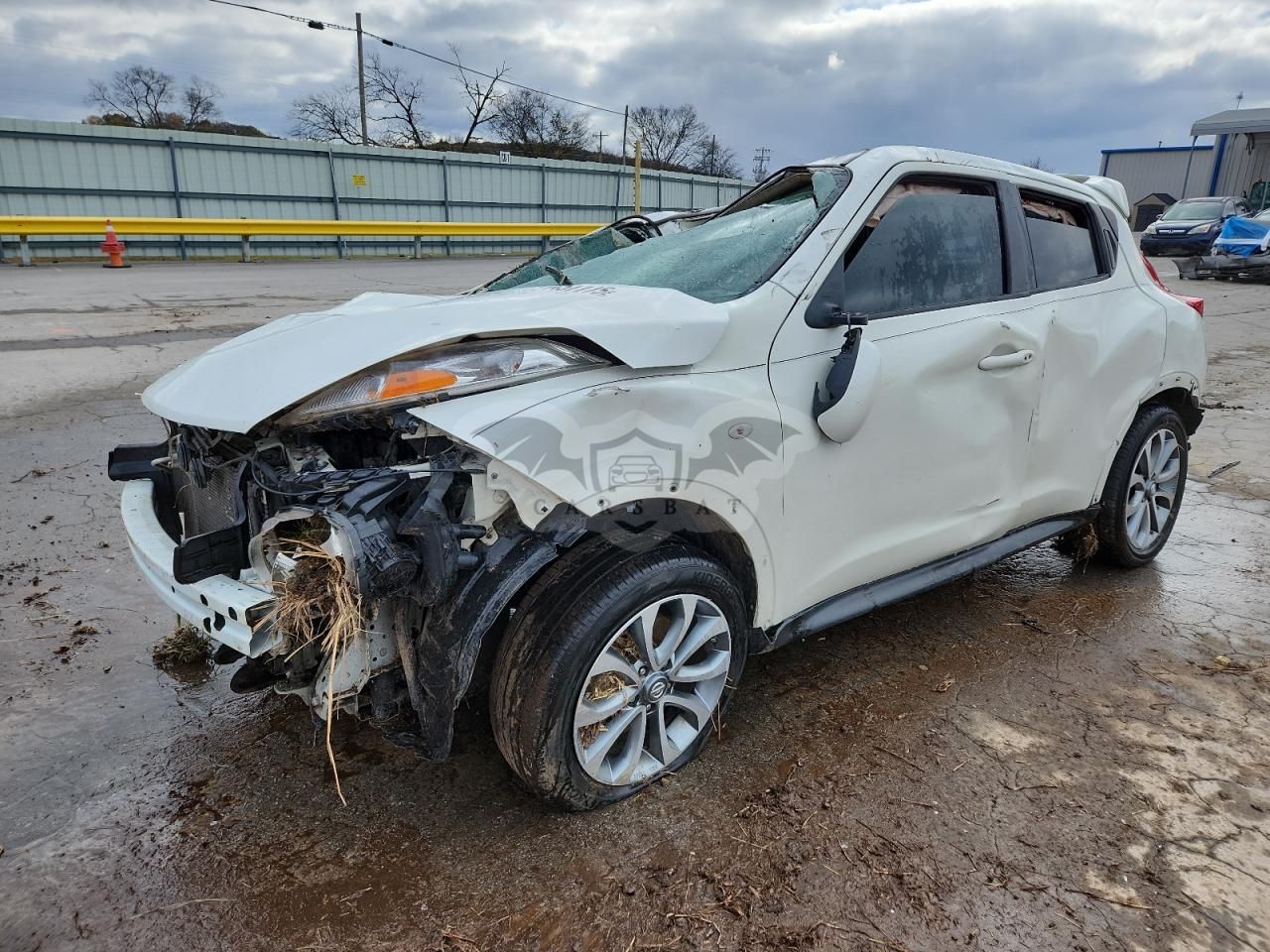 Nissan Juke S 1.6L 4 2013