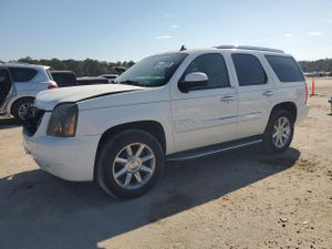 GMC Yukon DENALI 6.2L 8 2007
