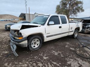 Chevrolet Silverado 1500 C1500 4.8L 8 2002