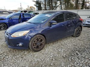 Ford Focus SE 2.0L 4 2012