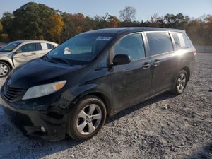 Toyota Sienna 3.5L 6 2014