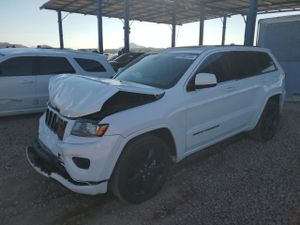 Jeep Grand Cherokee LAREDO 3.6L 6 2015