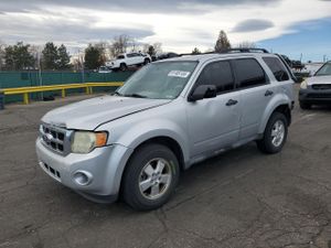 Ford Escape XLS 2.5L 4 2010