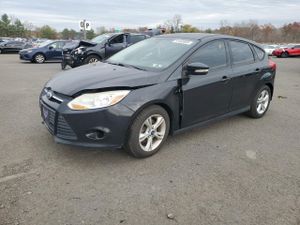 Ford Focus SE 2.0L 4 2014