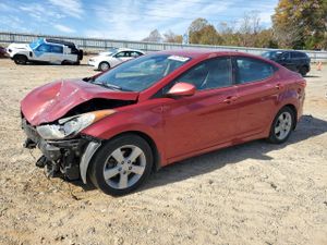 Hyundai Elantra GLS 1.8L 4 2013