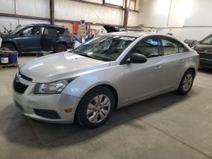 Chevrolet Cruze LS 1.8L 4 2012