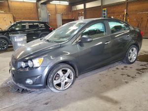 Chevrolet Aveo (Sonic) LTZ 1.4L 4 2015