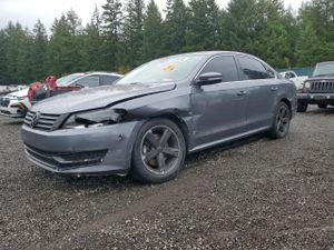 Volkswagen Passat SE 2.5L 5 2013