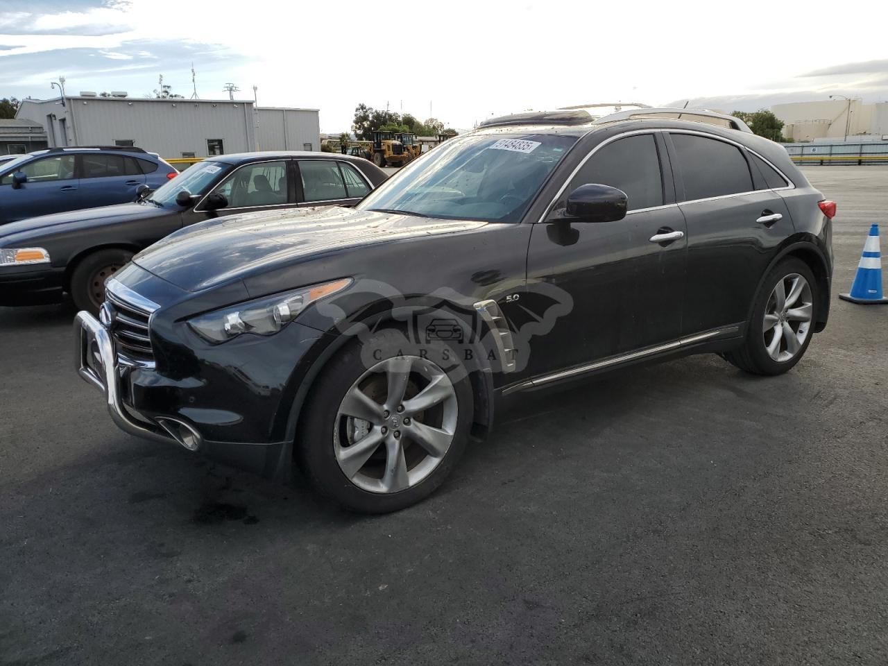 Infiniti QX70 5.0L 8 2014