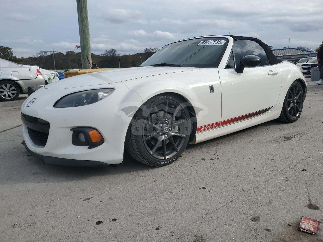 Mazda MX-5 (Miata) CLUB 2.0L 4 2015