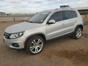 Volkswagen Tiguan S 2.0L 4 2013