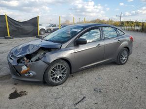 Ford Focus SE 2.0L 4 2012