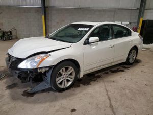 Nissan Altima SR 3.5L 6 2012