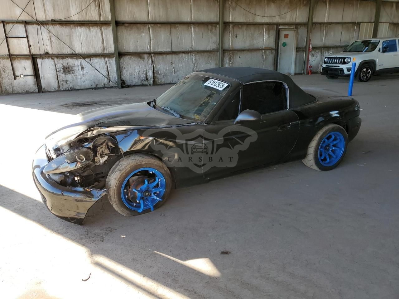 Mazda MX-5 (Miata) BASE 1.8L 4 2000