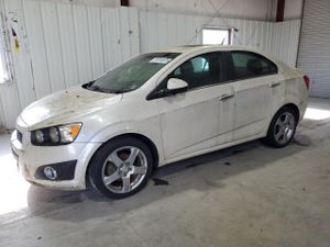 Chevrolet Aveo (Sonic) LTZ 1.8L 4 2013