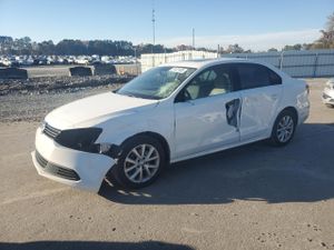 Volkswagen Jetta SE 2.5L 5 2013
