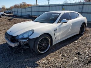 Porsche Panamera 2 3.6L 6 2011