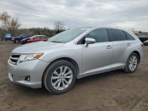 Toyota Venza LE 2.7L 4 2013