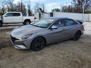 Hyundai Elantra SEL 2.0L 4 2023