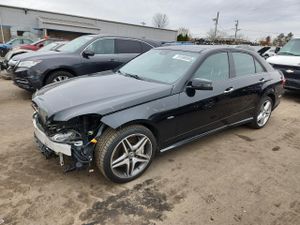 Mercedes-Benz E 550 4MATIC 4.6L 8 2012