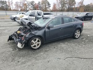Volvo S60 T5 2.4L 5 2012