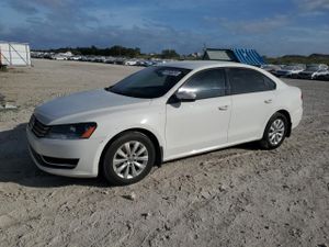Volkswagen Passat S 1.8L 4 2015