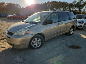 Toyota Sienna CE 3.3L 6 2004