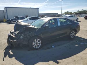 Toyota Camry BASE 2.5L 4 2010