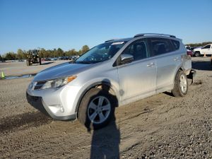 Toyota Rav4 XLE 2.5L 4 2014