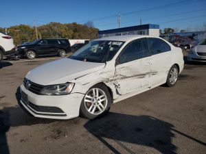 Volkswagen Jetta BASE 2 L 4 2015