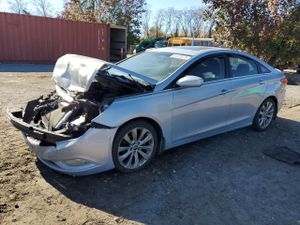Hyundai Sonata SE 2.4L 4 2013