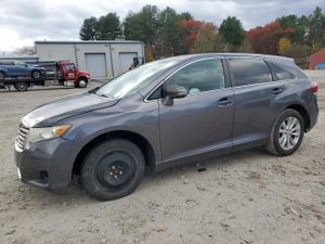 Toyota Venza LE 2.7L 4 2014