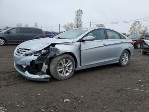 Hyundai Sonata GLS 2.4L 4 2013