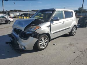 Kia Soul + 2.0L 4 2013