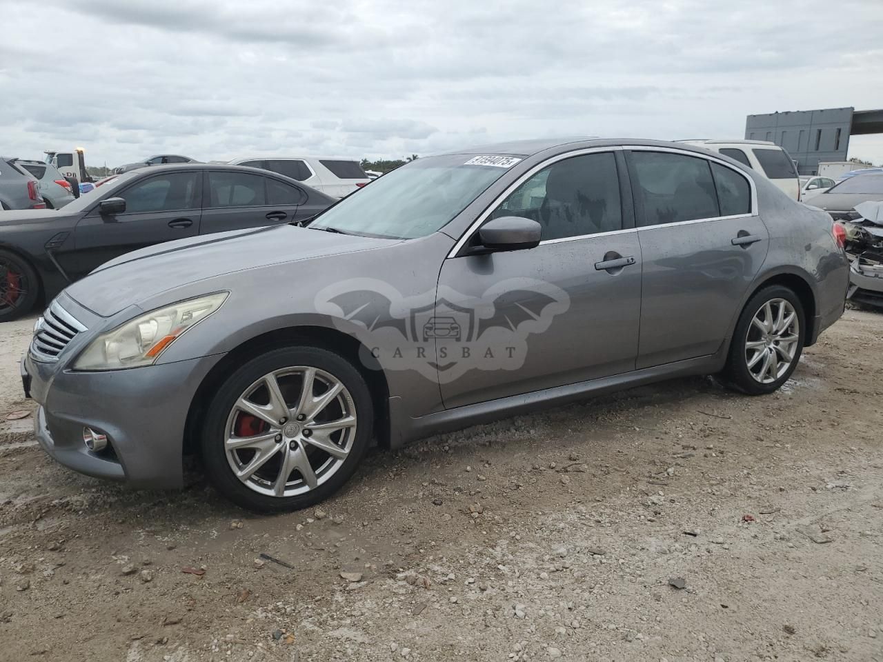 Infiniti G37 3.7L 6 2012