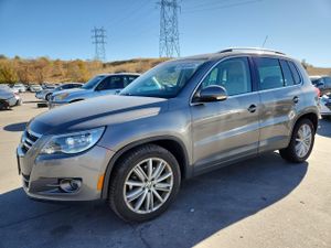 Volkswagen Tiguan S 2.0L 4 2011