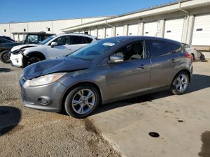 Ford Focus SE 2.0L 4 2014