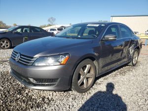 Volkswagen Passat SE 2.5L 5 2014