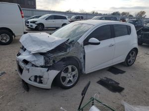 Chevrolet Aveo (Sonic) LTZ 1.4L 4 2013