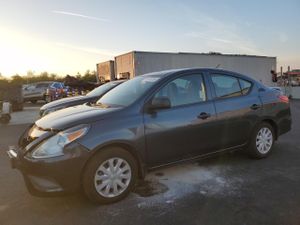 Nissan Versa S 1.6L 4 2015