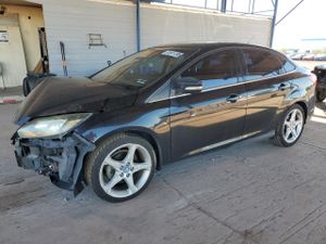 Ford Focus TITANIUM 2.0L 4 2012