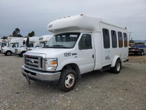 Ford Econoline E350 SUPER DUTY CUTAWAY VAN 5.4L 8 2009