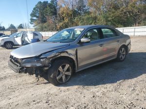 Volkswagen Passat SE 1.8L 4 2014