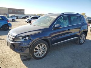 Volkswagen Tiguan S 2.0L 4 2013