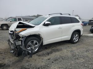 Toyota Highlander LIMITED 3.5L 6 2015