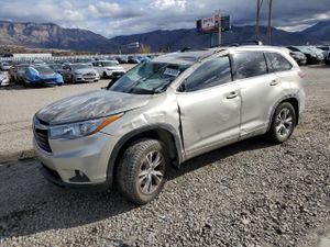 Toyota Highlander XLE 3.5L 6 2015