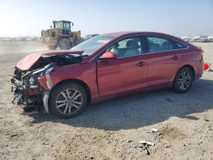 Hyundai Sonata SE 2.4L 4 2015