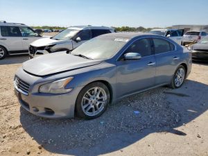 Nissan Maxima S 3.5L 6 2010
